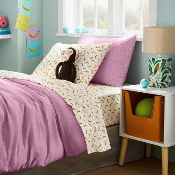 Pillowfort Wall Decor Leaf Base Lamp With Cylinder Shade Green